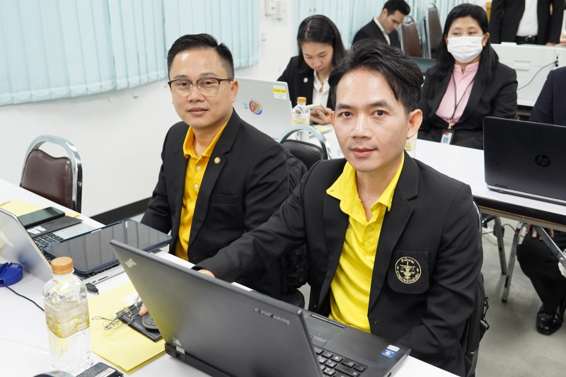 โดรน