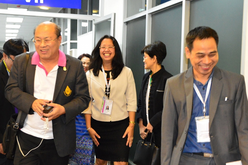 ต้อนรับผู้เข้าร่วมประชุม 