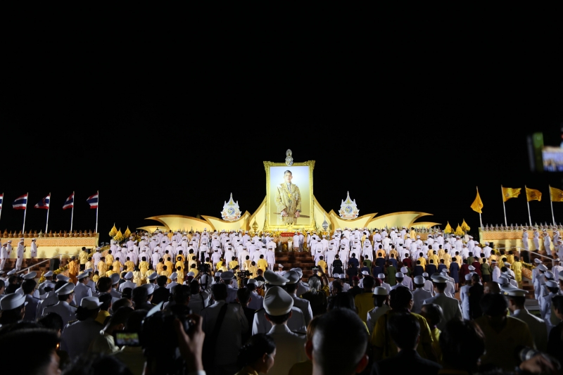 พิธีทำบุญตักบาตรข้าวสารอาหารแห้ง คณะสงฆ์จำนวน 9 รูป จากวัดไผ่ตัน เขตพญาไท กรุงเทพฯ