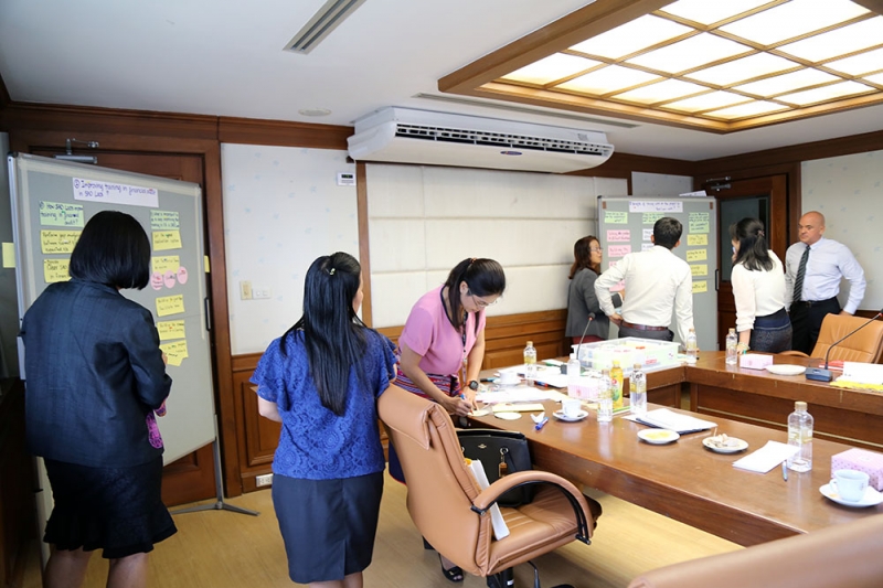 Mr. Denis Roy เข้าเยี่ยมคารวะผู้ว่าการตรวจเงินแผ่นดิน