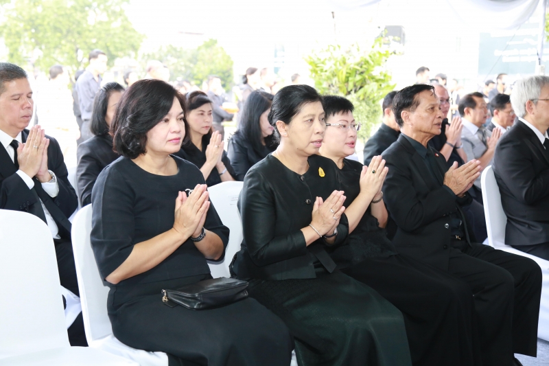 พิธีตักบาตรวันคล้ายวันพระบรมราชสมภพ 5 ธันวาคม