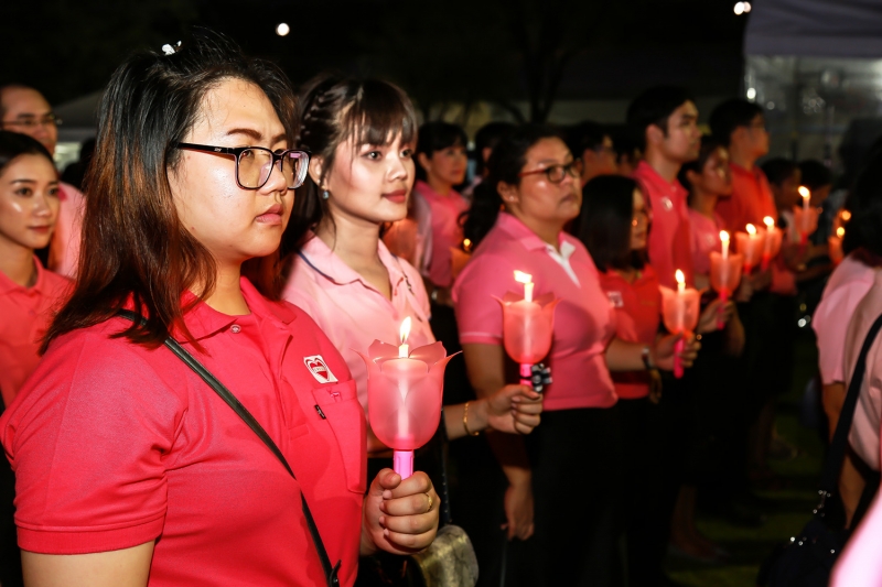พิธีจุดเทียนเพื่อน้อมรำลึกในพระมหากรุณาธิคุณ เนื่องในวันคล้ายวันสวรรคตพระบาทสมเด็จพระจุลจอมเกล้าเจ้าอยู่หัว