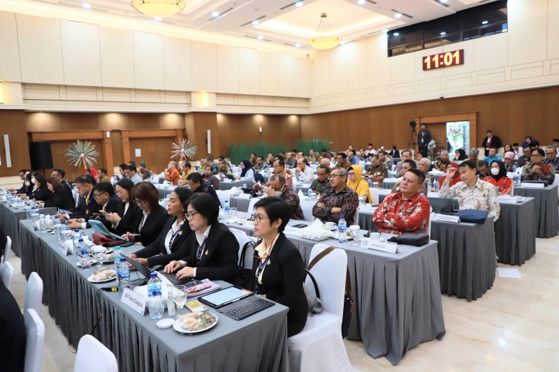 โครงการพัฒนานักบริหารการตรวจเงินแผ่นดินระดับสูง (นตส.) รุ่นที่ 12