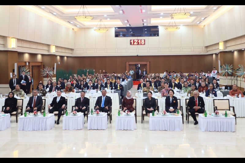 โครงการพัฒนานักบริหารการตรวจเงินแผ่นดินระดับสูง (นตส.) รุ่นที่ 12