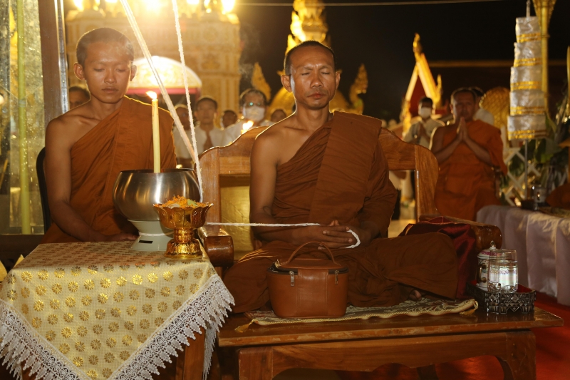 พิธีอธิษฐานจิตมวลสาร แผ่นจาร และแผ่นดวงชะตา 