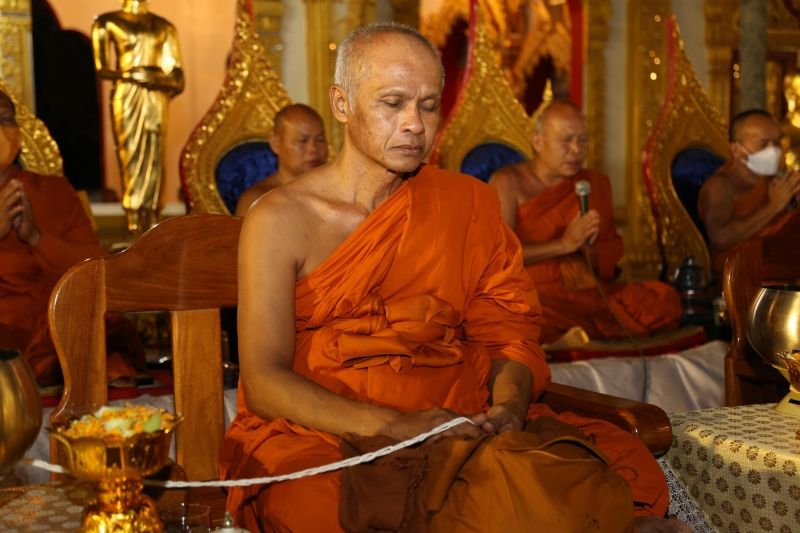 พิธีอธิษฐานจิตมวลสาร แผ่นจาร และแผ่นดวงชะตา 