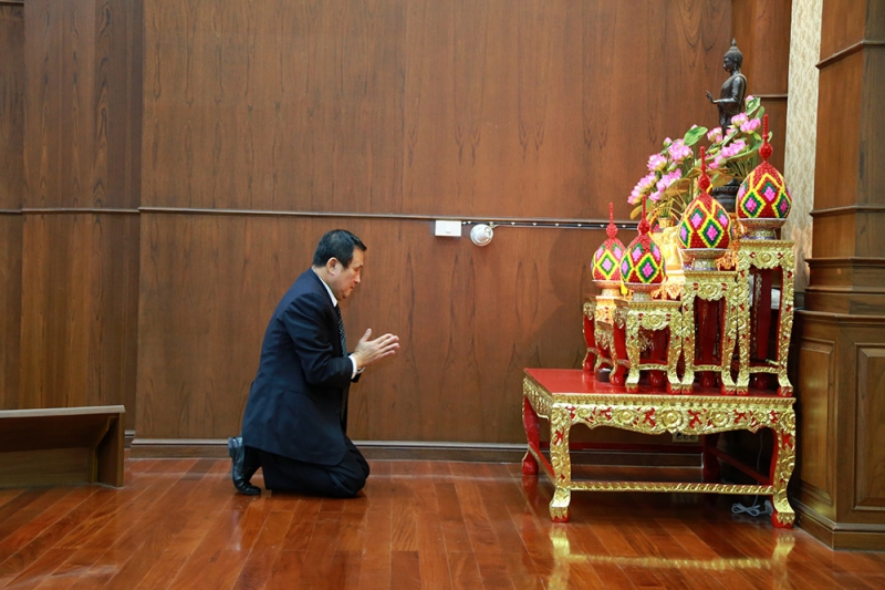รับพรปีใหม่ 2560
