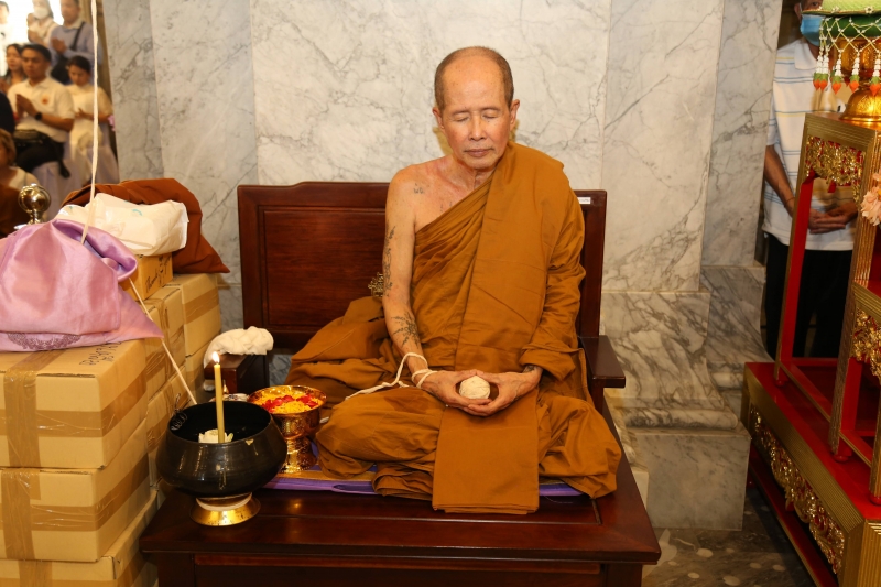 พิธีพุทธาภิเษกปูชนียมงคล