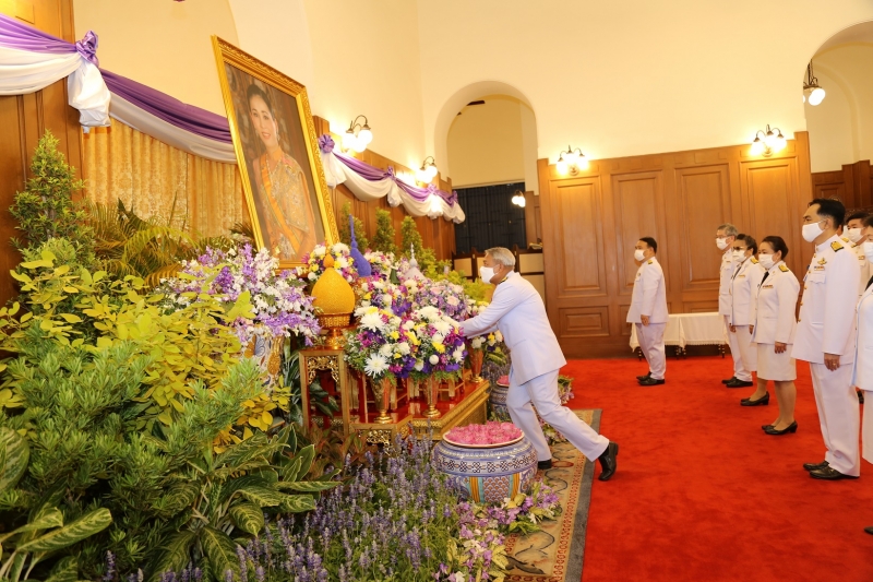 สตง. ลงนามถวายพระพรชัยมงคลสมเด็จพระนางเจ้าฯ พระบรมราชินี 