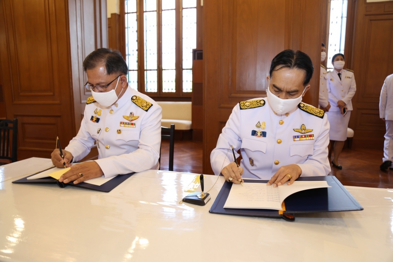 สตง. ลงนามถวายพระพรชัยมงคลสมเด็จพระนางเจ้าฯ พระบรมราชินี 