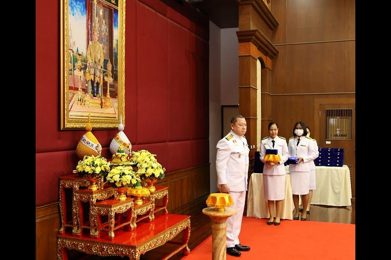 พิธีรับพระราชทานเครื่องราชอิสริยาภรณ์ชั้นสายสะพาย