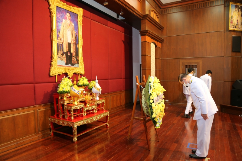 พิธีวางพวงมาลาเนื่องในวันคล้ายวันสวรรคตพระบาทสมเด็จพระบรมชนกาธิเบศร มหาภูมิพลอดุลยเดชมหาราช บรมนาถบพิตร 13 ตุลาคม 2564