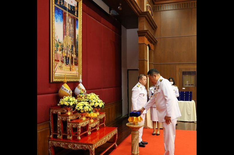 พิธีรับพระราชทานเครื่องราชอิสริยาภรณ์ชั้นสายสะพาย