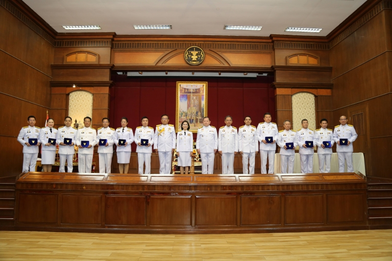 พิธีรับพระราชทานเครื่องราชอิสริยาภรณ์ชั้นสายสะพาย