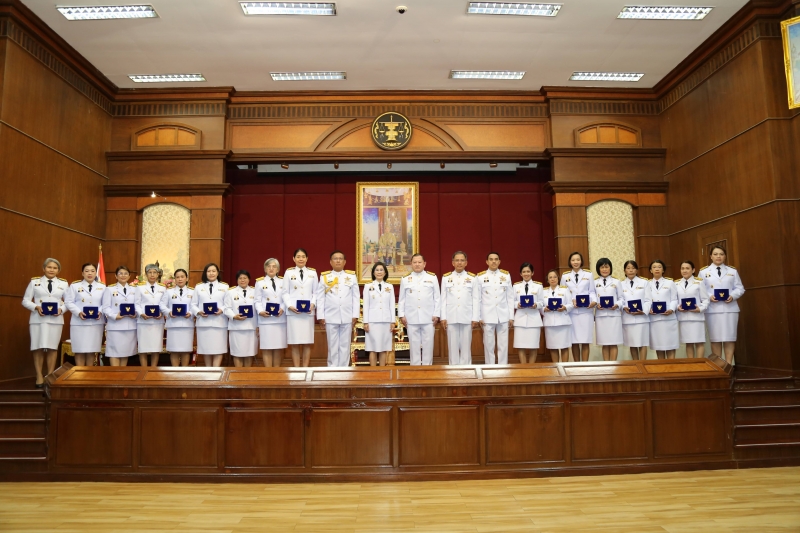 พิธีรับพระราชทานเครื่องราชอิสริยาภรณ์ชั้นสายสะพาย