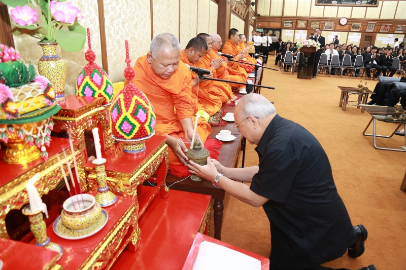 พิธีเจริญพระพุทธมนต์ เนื่องในวันปีใหม่ พุทธศักราช ๒๕๖๐ 