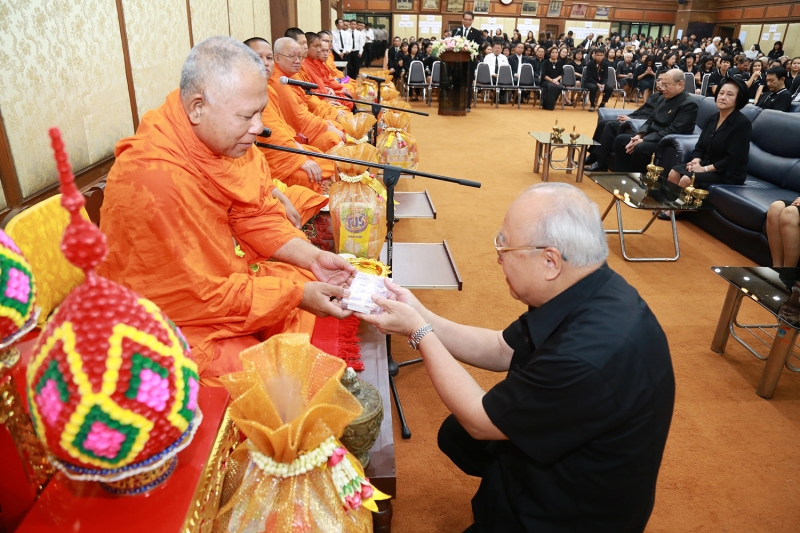 พิธีเจริญพระพุทธมนต์ เนื่องในวันปีใหม่ พุทธศักราช ๒๕๖๐ 