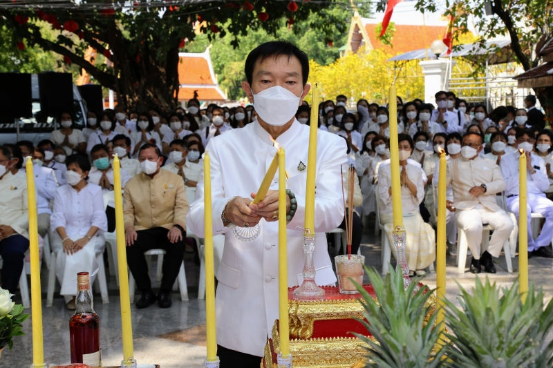 พิธีบวงสรวงดวงพระวิญญาณสมเด็จพระเจ้าตากสินมหาราช ณ ศาลสมเด็จพระเจ้ากรุงธนบุรีมหาราช วัดหงส์รัตนาราม ราชวรวิหาร กรุงเทพมหานคร