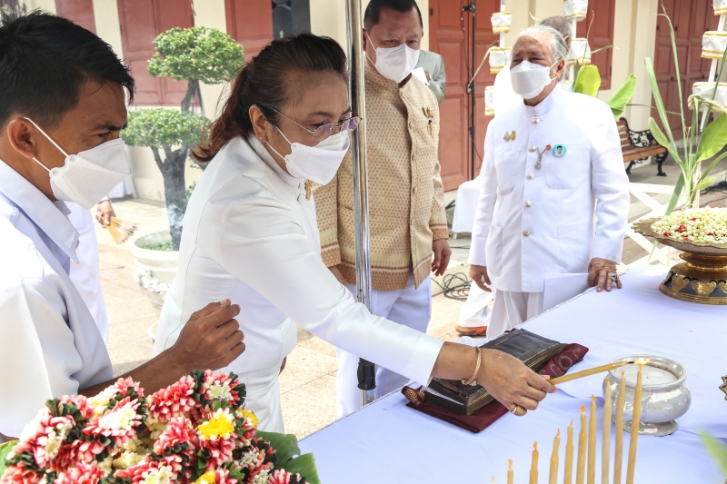  สมเด็จพระอริยวงศาคตญาณ สมเด็จพระสังฆราช สกลมหาสังฆปริณายก ทรงเป็นประธานในพิธีเททองหล่อองค์พระพุทธโสธร รุ่น มงคลแผ่นดิน 108 ณ วั