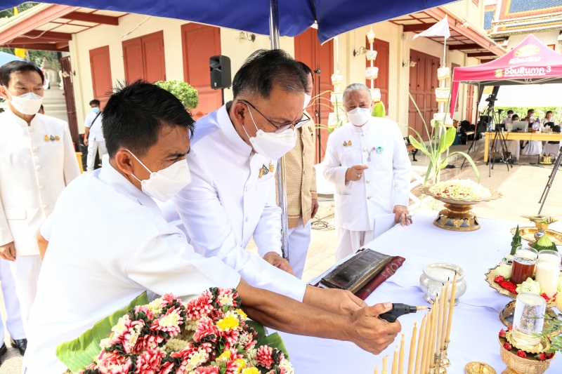  สมเด็จพระอริยวงศาคตญาณ สมเด็จพระสังฆราช สกลมหาสังฆปริณายก ทรงเป็นประธานในพิธีเททองหล่อองค์พระพุทธโสธร รุ่น มงคลแผ่นดิน 108 ณ วั