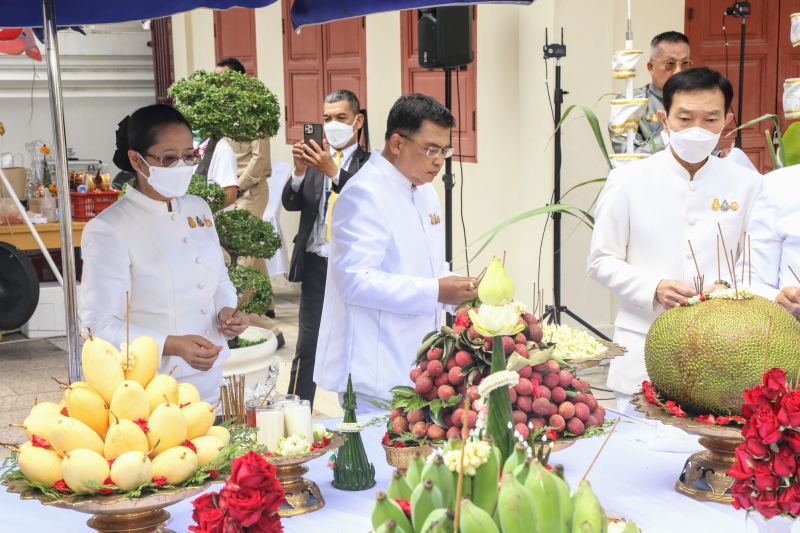  สมเด็จพระอริยวงศาคตญาณ สมเด็จพระสังฆราช สกลมหาสังฆปริณายก ทรงเป็นประธานในพิธีเททองหล่อองค์พระพุทธโสธร รุ่น มงคลแผ่นดิน 108 ณ วั