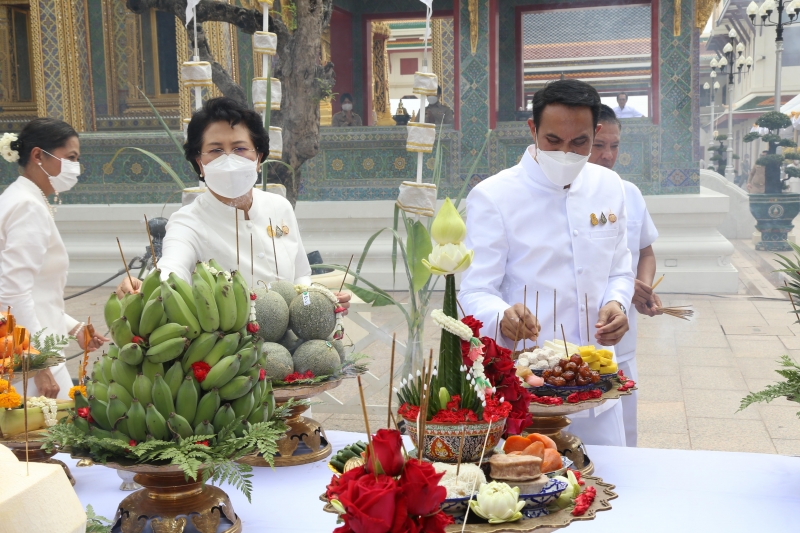  สมเด็จพระอริยวงศาคตญาณ สมเด็จพระสังฆราช สกลมหาสังฆปริณายก ทรงเป็นประธานในพิธีเททองหล่อองค์พระพุทธโสธร รุ่น มงคลแผ่นดิน 108 ณ วั