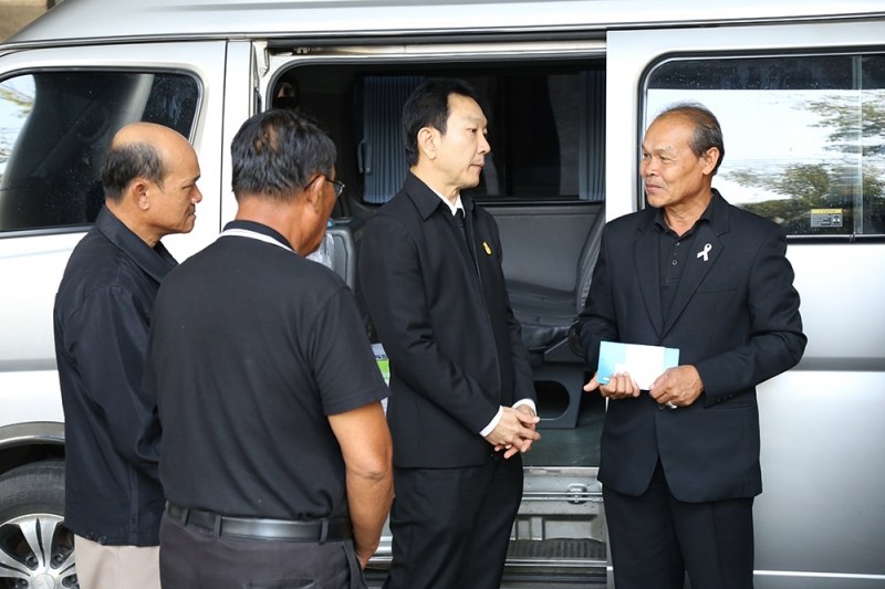 มอบรถยนต์แก่โรงเรียนบ้านโพนขวาว จ.อำนาจเจริญ