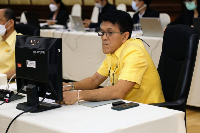  การประชุมคณะข้าราชการระดับผู้บริหาร ครั้งที่ 5/2565  ณ ห้องดำริอิศรานุวรรต สำนักงานการตรวจเงินแผ่นดิน และผ่านระบบออนไลน์