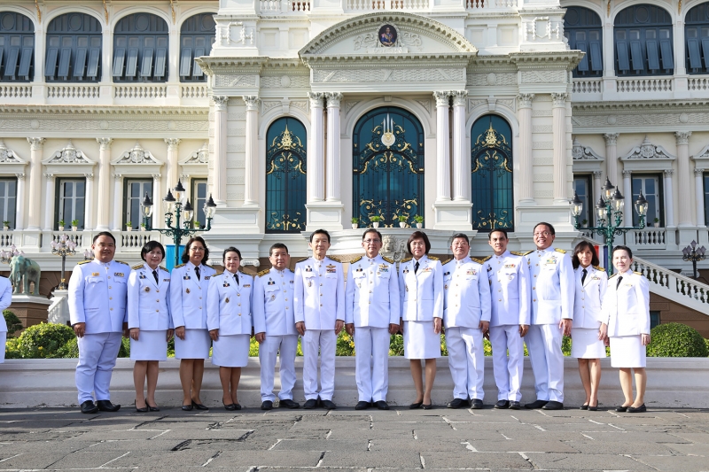 พิธีทำบุญตักบาตรถวายพระราชกุศล