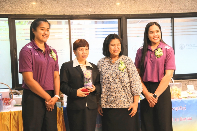 สำนักงานการตรวจเงินแผ่นดินร่วมสนับสนุนผลิตภัณฑ์ดอกมะลิของสมาคมสภาสังคมสงเคราะห์แห่งประเทศไทยฯ ณ สำนักงานการตรวจเงินแผ่นดิน