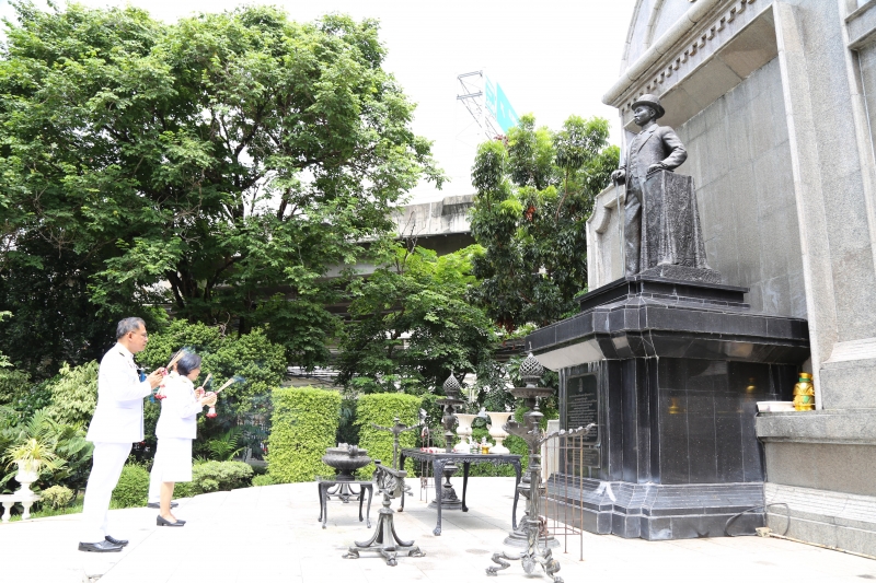 พิธีรับพระบรมราชโองการโปรดเกล้าโปรดกระหม่อมแต่งตั้ง 