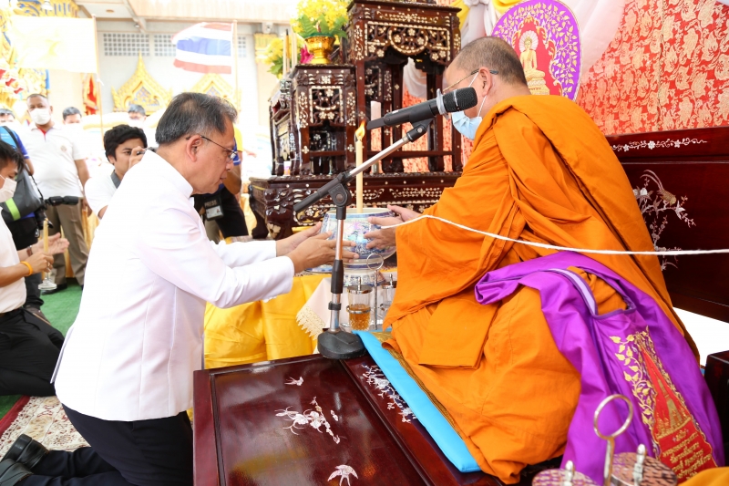 พิธีเททองหล่อพระพุทธโสธร รุ่น มงคลแผ่นดิน 108