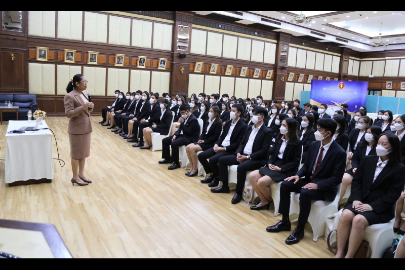 พิธีมอบประกาศนียบัตรโครงการพัฒนาข้าราชการใหม่ 