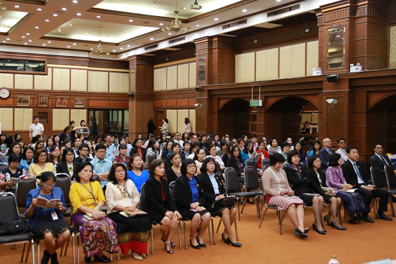 การบรรยาย เรื่อง การให้ความรู้เกี่ยวกับมะเร็งลำไส้ใหญ่