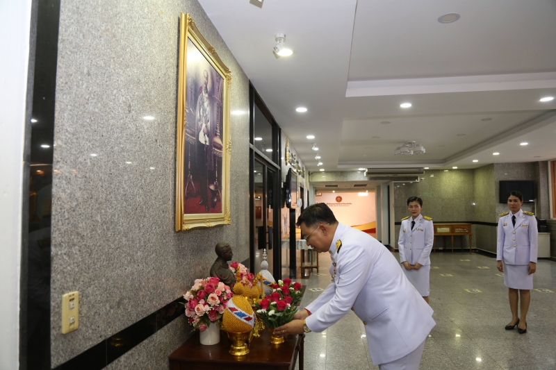 พิธีรับพระบรมราชโองการ