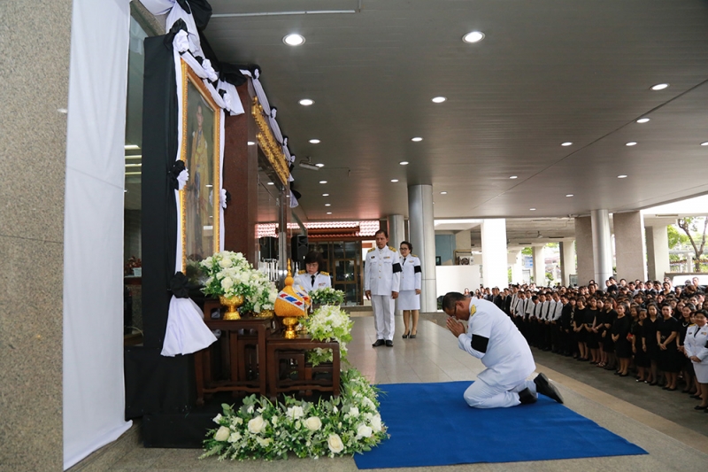 พิธีถวายความอาลัย   พระบาทสมเด็จพระปรมินทรมหาภูมิพลอดุลยเดช มหิตลาธิเบศรรามาธิบดี จักรีนฤบดินทร สยามินทราธิราช บรมนาถบพิตร