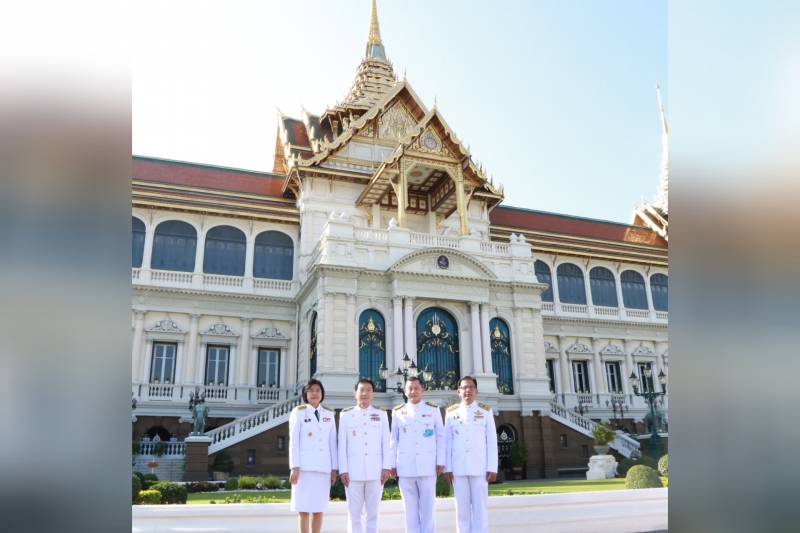 ลงนามถวายพระพร เนื่องในวันขึ้นปีใหม่ พุทธศักราช 2561