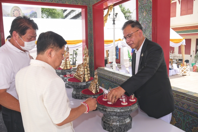  สมเด็จพระอริยวงศาคตญาณ สมเด็จพระสังฆราช สกลมหาสังฆปริณายก ทรงเป็นประธานในพิธีเททองหล่อองค์พระพุทธโสธร รุ่น มงคลแผ่นดิน 108 ณ วั