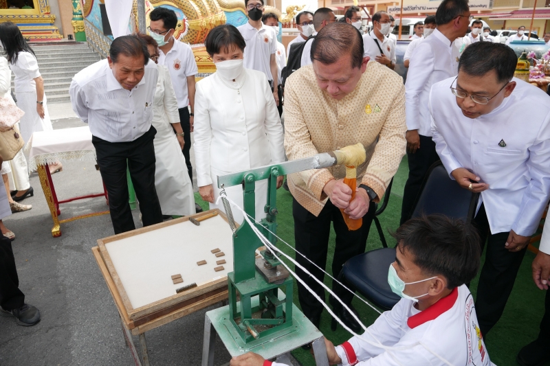 พิธีเททองหล่อพระพุทธโสธร รุ่น มงคลแผ่นดิน 108