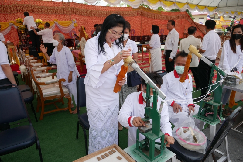 พิธีเททองหล่อพระพุทธโสธร รุ่น มงคลแผ่นดิน 108