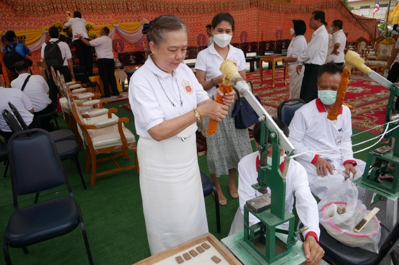 พิธีเททองหล่อพระพุทธโสธร รุ่น มงคลแผ่นดิน 108