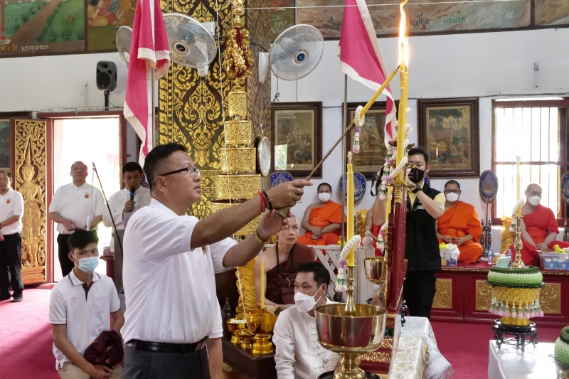 2566-03-30 พิธีอธิษฐานจิตมวลสาร แผ่นจาร และแผ่นดวงชะตา พระพุทธโสธร รุ่น มงคลแผ่นดิน 108 ณ วัดพระธาตุหริภุญชัยวรมหาวิหาร จังหวัดล