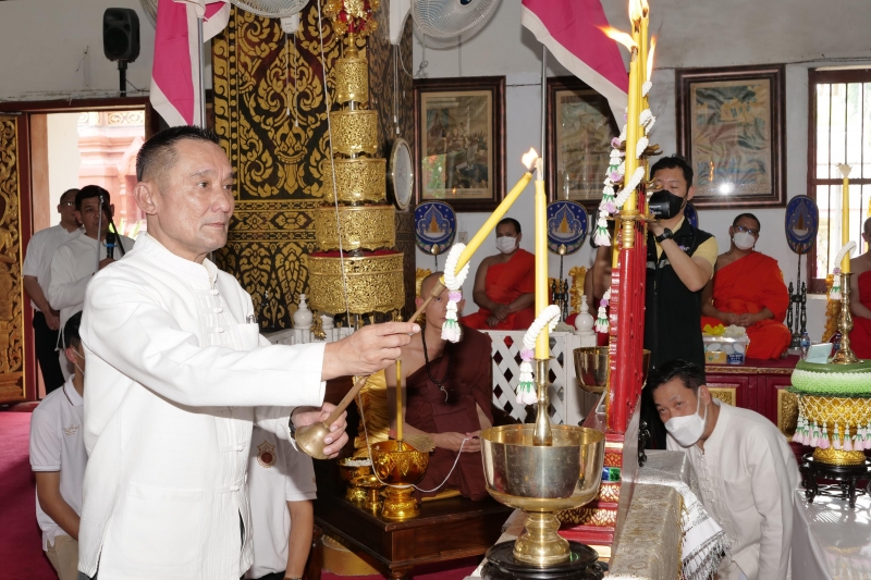 2566-03-30 พิธีอธิษฐานจิตมวลสาร แผ่นจาร และแผ่นดวงชะตา พระพุทธโสธร รุ่น มงคลแผ่นดิน 108 ณ วัดพระธาตุหริภุญชัยวรมหาวิหาร จังหวัดล