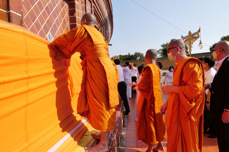 พิธีอธิษฐานจิตมวลสาร แผ่นจาร และแผ่นดวงชะตา 