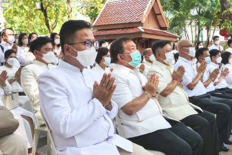พิธีบวงสรวงดวงพระวิญญาณสมเด็จพระเจ้าตากสินมหาราช ณ ศาลสมเด็จพระเจ้ากรุงธนบุรีมหาราช วัดหงส์รัตนาราม ราชวรวิหาร กรุงเทพมหานคร