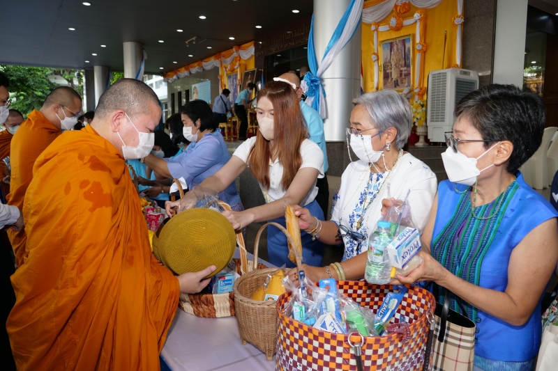 เนื่องในโอกาสวันเฉลิมพระชนมพรรษา สมเด็จพระนางเจ้าสิริกิติ์ พระบรมราชินีนาถ 