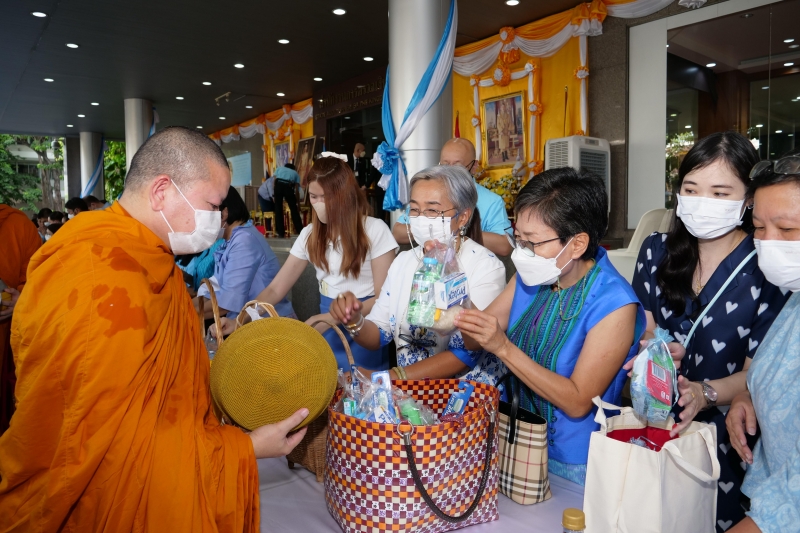 เนื่องในโอกาสวันเฉลิมพระชนมพรรษา สมเด็จพระนางเจ้าสิริกิติ์ พระบรมราชินีนาถ 