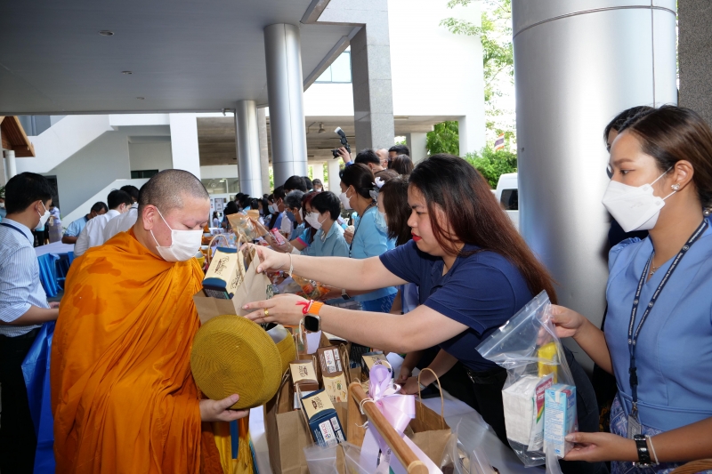 เนื่องในโอกาสวันเฉลิมพระชนมพรรษา สมเด็จพระนางเจ้าสิริกิติ์ พระบรมราชินีนาถ 