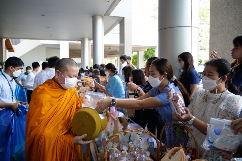 เนื่องในโอกาสวันเฉลิมพระชนมพรรษา สมเด็จพระนางเจ้าสิริกิติ์ พระบรมราชินีนาถ 
