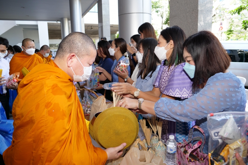 เนื่องในโอกาสวันเฉลิมพระชนมพรรษา สมเด็จพระนางเจ้าสิริกิติ์ พระบรมราชินีนาถ 